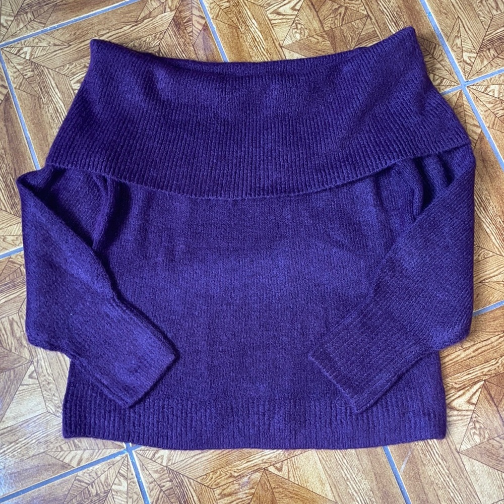 GAP Large warm & soft off the shoulder women’s sweater